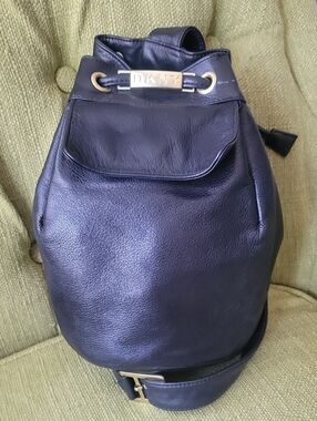 DKNY Vintage Black Leather Drawstring Bucket Bag.